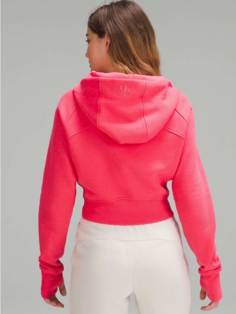 Lululemon Scuba Full-Zip Cropped Hoodie
Lip Gloss Size 4